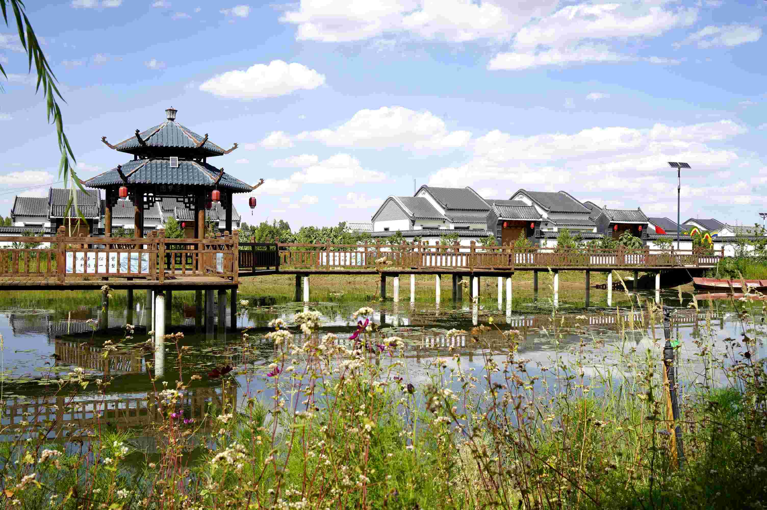 黃家堡村，筑夢(mèng)新居。張文博攝