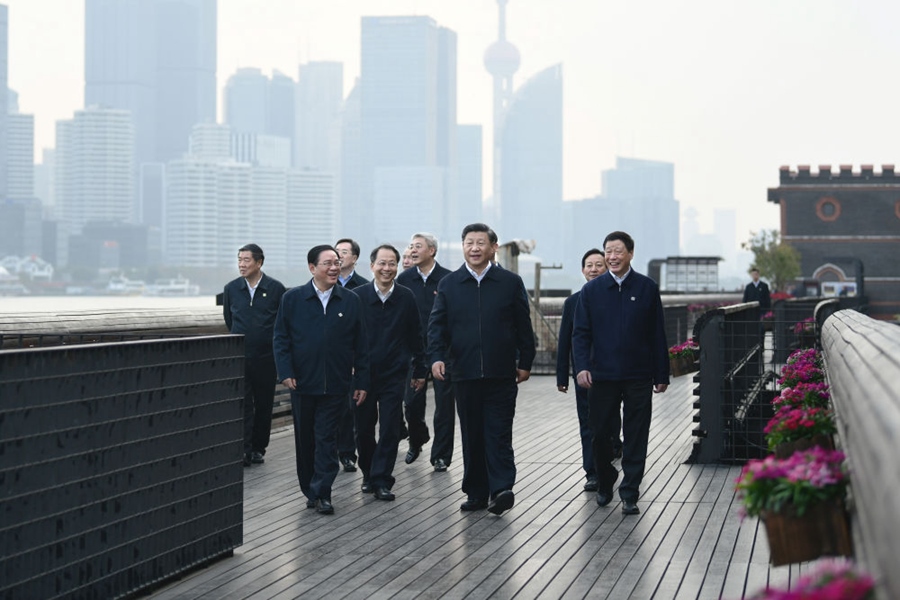 2019年11月2日，習(xí)近平在上海市楊浦區(qū)濱江公共空間楊樹(shù)浦水廠濱江段考察。