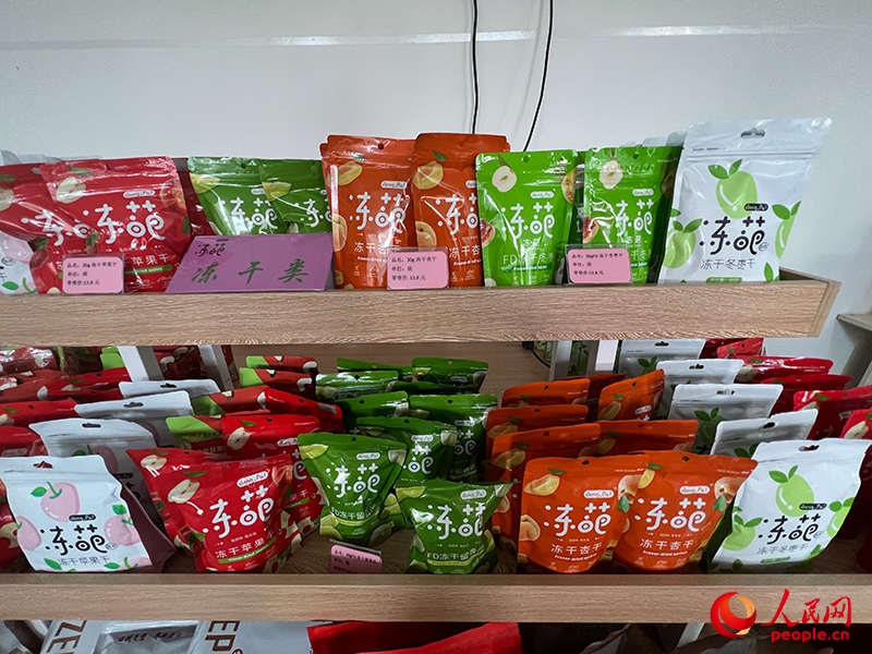 各種凍干食品。人民網(wǎng)記者 常雪梅攝