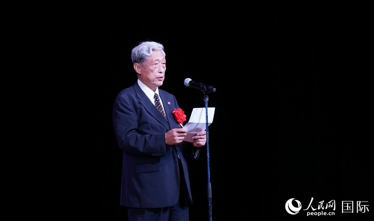 全華聯(lián)會(huì)長何德倫發(fā)表致辭。人民網(wǎng) 蔣曉辰攝