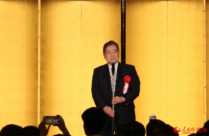 日中協(xié)會會長野田毅致祝酒辭。人民網(wǎng) 許可攝