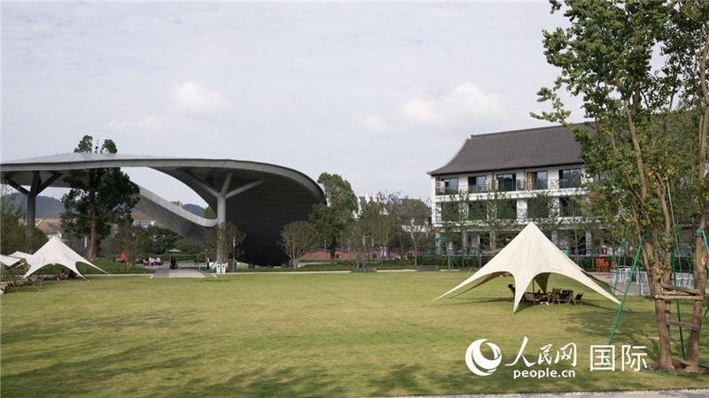 安吉露營地。人民網(wǎng) 彭昱凱攝