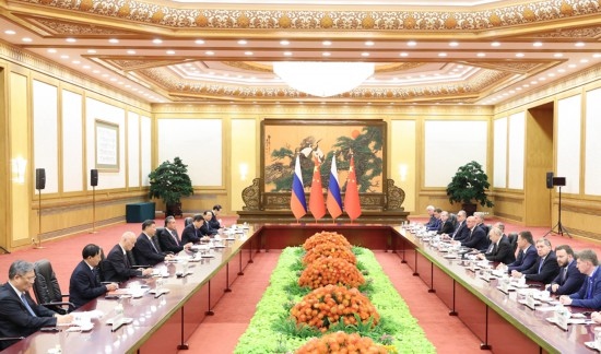 10月18日中午，國家主席習(xí)近平在北京人民大會堂同來華出席第三屆“一帶一路”國際合作高峰論壇的俄羅斯總統(tǒng)普京舉行會談。新華社記者 姚大偉 攝