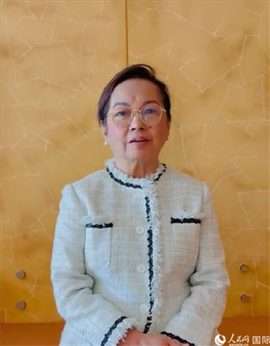 菲律賓前總統(tǒng)阿羅約通過視頻發(fā)表致辭。人民網(wǎng)記者樊帆 攝