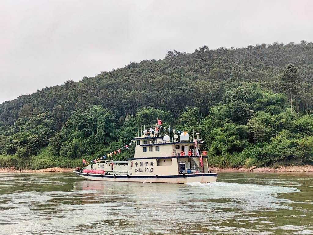 中方53102艇途經(jīng)關(guān)累港水域。（云南省公安廳水上巡邏總隊(duì)供圖）