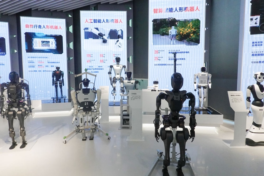 上?？萍紕?chuàng)新成果展（2023年11月28日攝）。