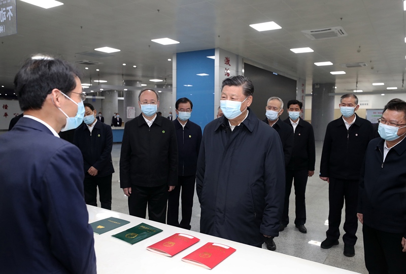 2021年3月23日，習(xí)近平在福建三明沙縣農(nóng)村產(chǎn)權(quán)交易中心考察。