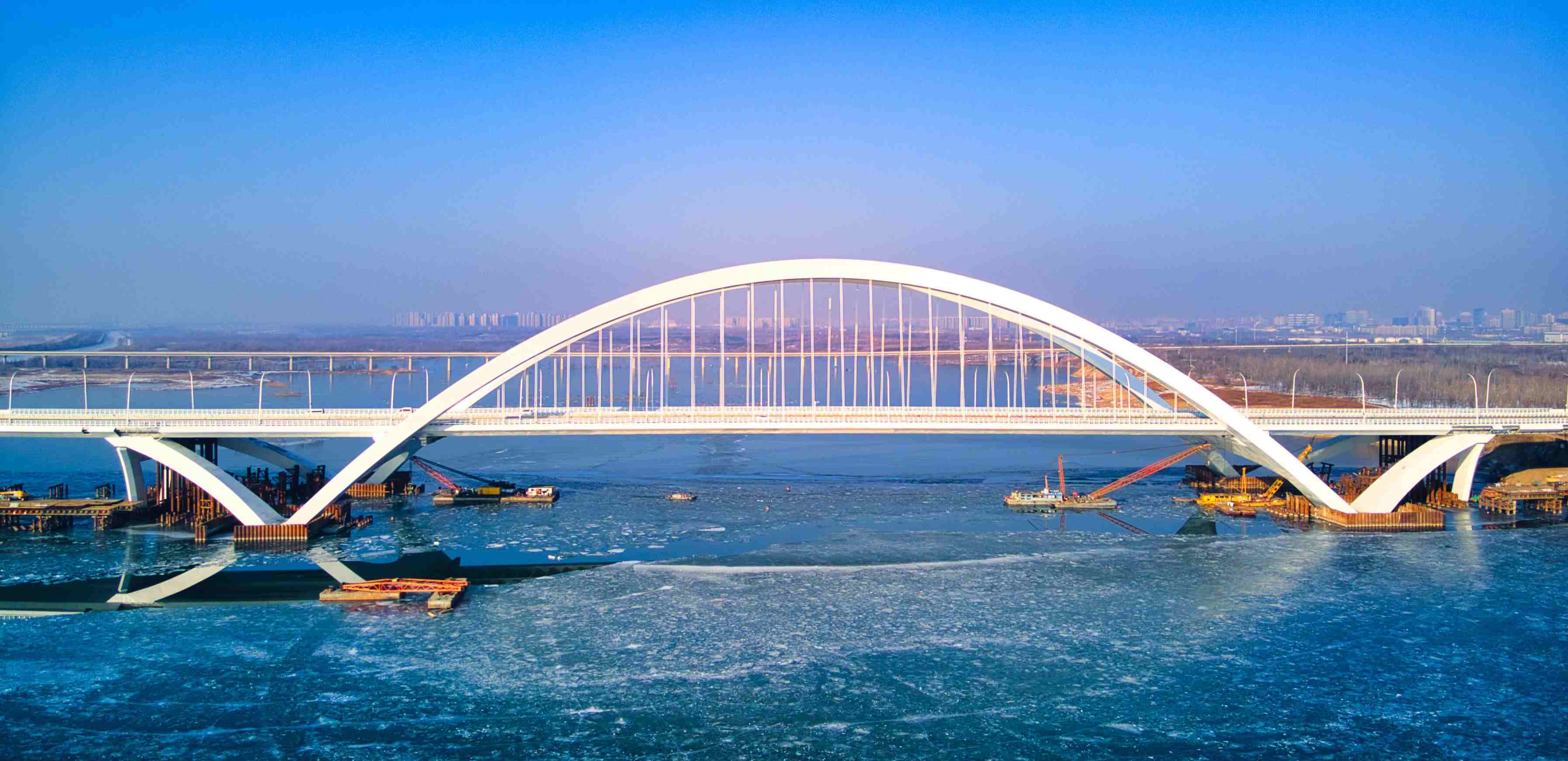 開(kāi)通后的京雄大橋。受訪方供圖