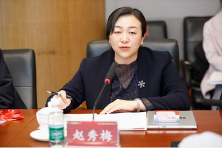 人民網(wǎng)輿情數(shù)據(jù)中心主任、人民在線總經(jīng)理趙秀梅發(fā)言