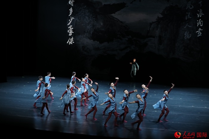 《詩憶東坡》美國巡演將持續(xù)2周，在華盛頓、紐約進行共計8場演出。人民網(wǎng)記者 李志偉攝