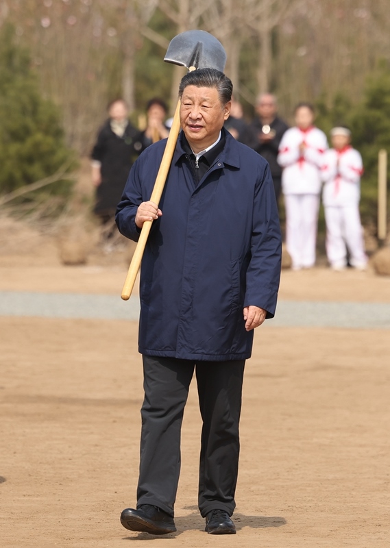2024年4月3日，習近平總書記來到北京市通州區(qū)潞城鎮(zhèn)參加首都義務植樹活動。
