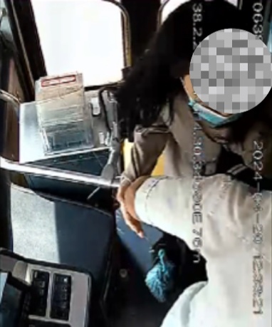 公交車上他一聲大吼！魏杰，好樣的！