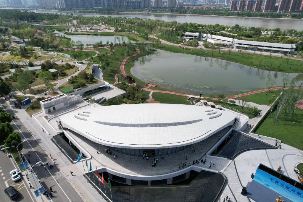 這是位于西安的中亞公園航拍畫面。新華社記者付瑞霞 攝