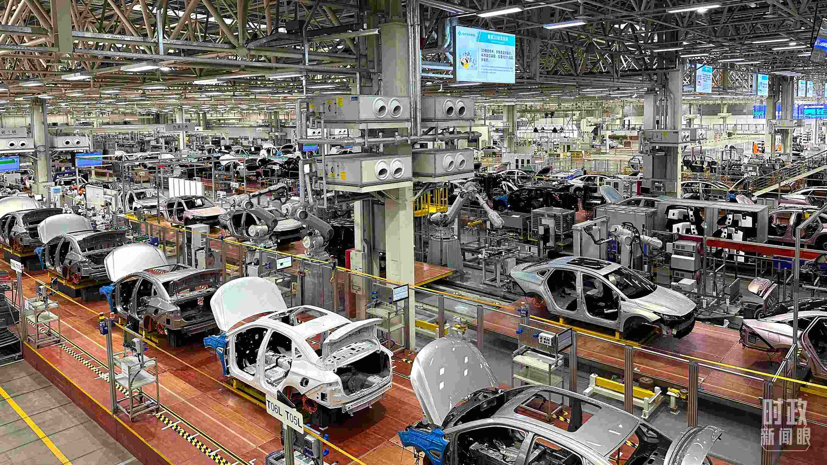 廣州廣汽埃安總裝車間智能生產(chǎn)線。2023年4月，習近平曾到這里考察。（總臺央視記者趙化拍攝）