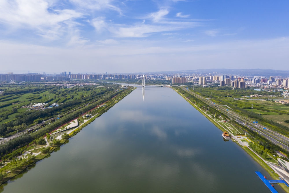 在山西省太原市拍攝的汾河（2023年6月27日攝，無人機(jī)照片）。新華社記者 楊晨光 攝
