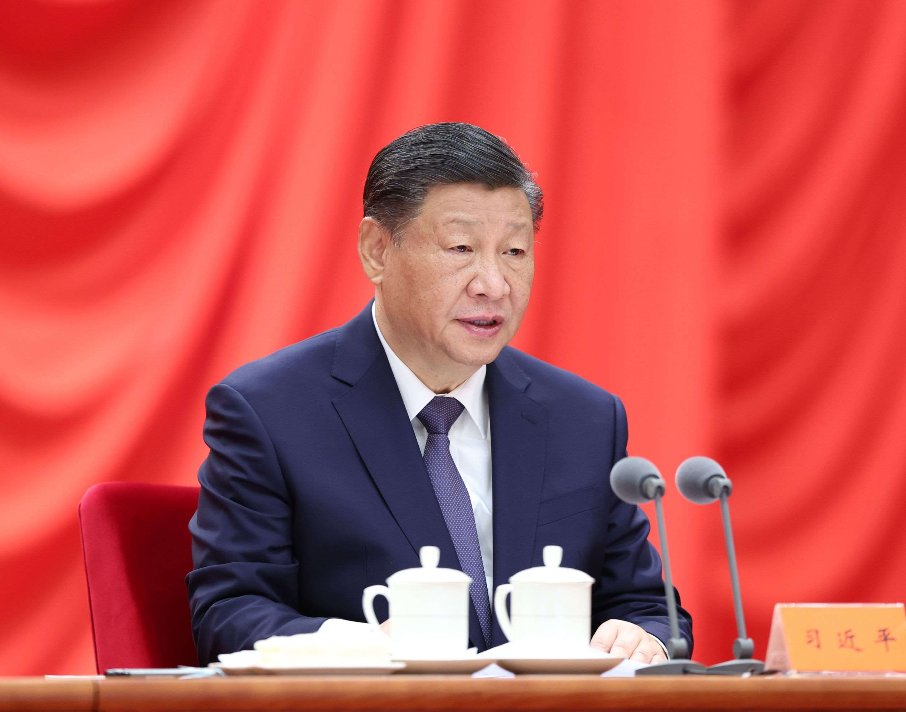 △ 2024年1月8日，習(xí)近平總書記在中國(guó)共產(chǎn)黨第二十屆中央紀(jì)律檢查委員會(huì)第三次全體會(huì)議上發(fā)表重要講話。
