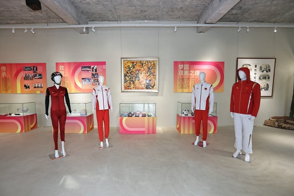 “揚(yáng)帆起航 為巴黎喝彩”中國體育文化展展廳。 主辦方供圖