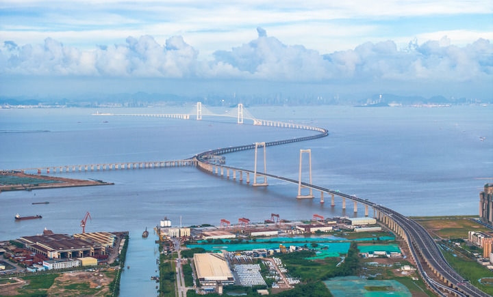 2024年6月27日拍攝的深中通道全景。新華社記者 毛思倩 攝