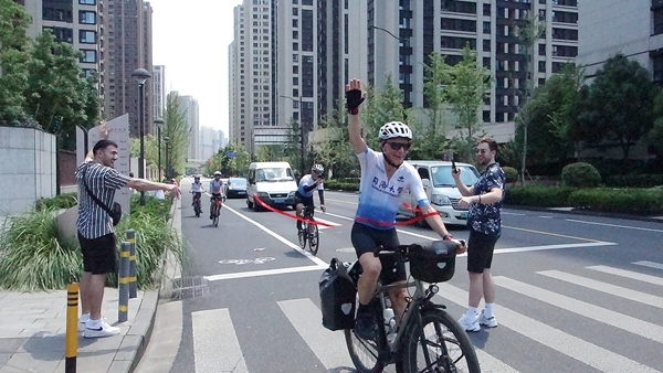 Ole Bouman的騎行之旅。校方供圖
