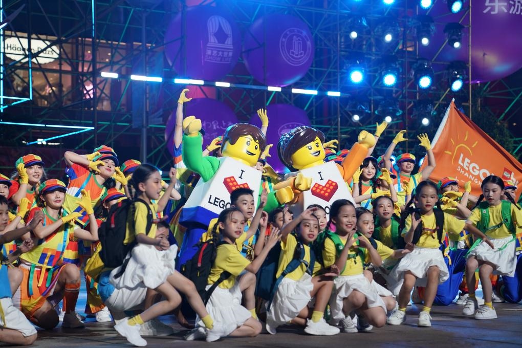 9月14日晚，演員在上海旅游節(jié)開幕式上表演。新華社發(fā)（陳浩明 攝）