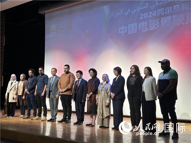 中阿兩國官員、電影行業(yè)從業(yè)者、媒體代表等出席開幕式 郝瑞敏攝