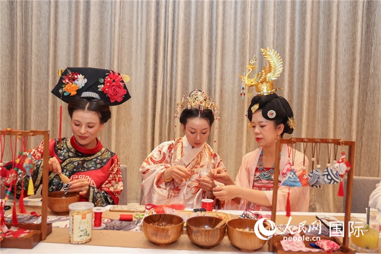 中國傳統(tǒng)文化展示。人民網(wǎng)記者任皓宇攝