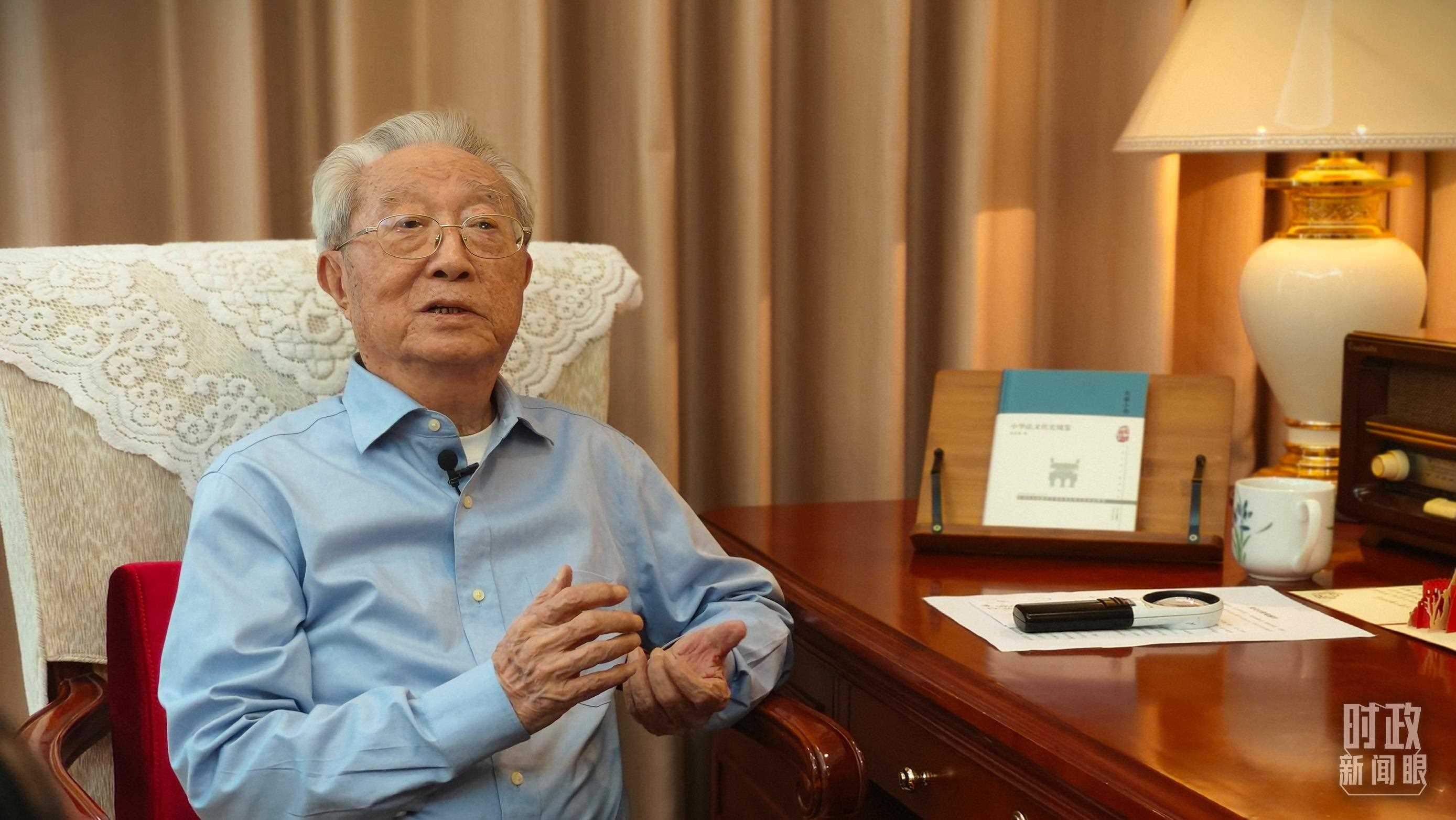“人民教育家”國家榮譽稱號獲得者張晉藩。（總臺央視記者李立拍攝）
