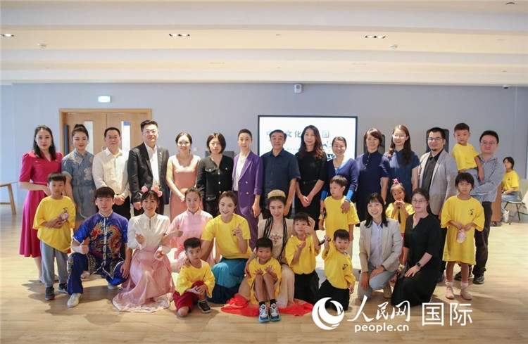 開營(yíng)儀式部分嘉賓合影。人民網(wǎng)中東中心分社塔里克·易卜拉欣攝