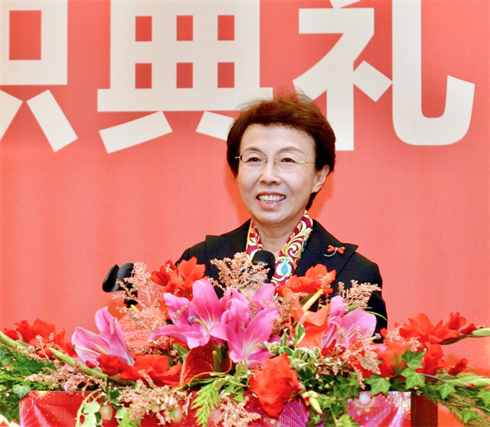 中國僑聯(lián)副主席程紅出席比利時浙江籍僑團聯(lián)盟第二屆主席團就職典禮并致辭。比利時浙江籍僑團聯(lián)盟供圖