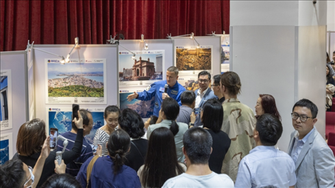 5月29日，“宇宙·金磚國家”圖片巡回展在北京舉辦，活動現(xiàn)場吸引了眾多中國觀眾。北京俄羅斯文化中心供圖
