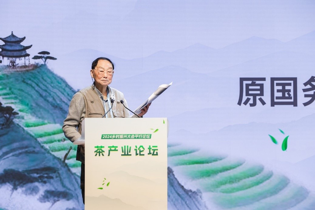 全國農(nóng)業(yè)科技創(chuàng)業(yè)創(chuàng)新聯(lián)盟主席，原國務院參事、國務院扶貧辦主任、農(nóng)業(yè)部副部長劉堅致辭