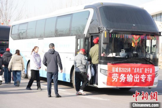 為提升服務(wù)精準(zhǔn)度，活動(dòng)期間特別開展定點(diǎn)勞務(wù)輸出服務(wù)。 解凱光 攝