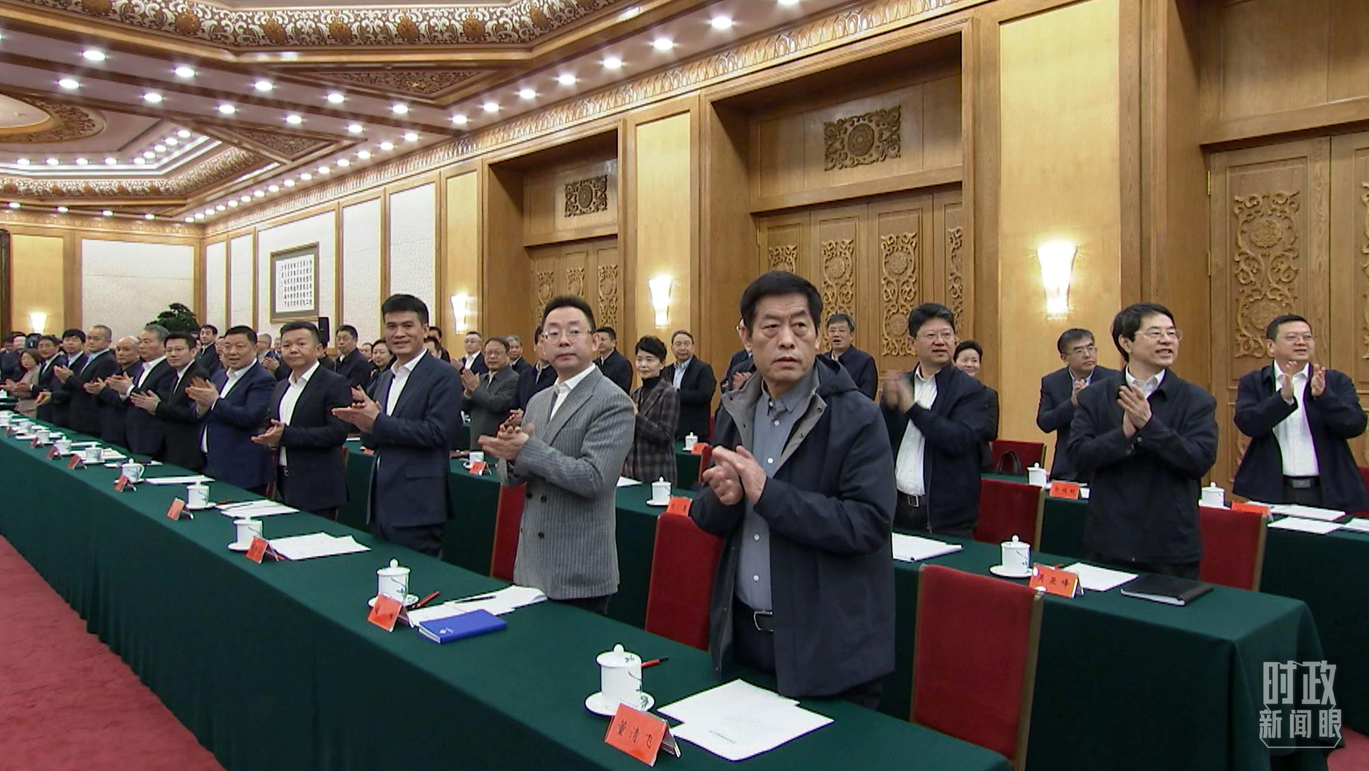 △2月17日，民營(yíng)企業(yè)座談會(huì)現(xiàn)場(chǎng)。