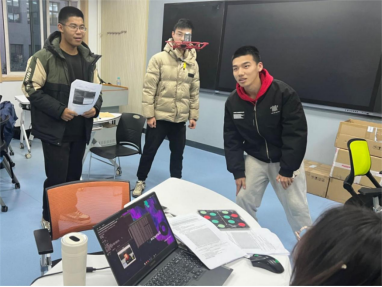 智能無人系統(tǒng)“做中悟”高階項目式課程。校方供圖